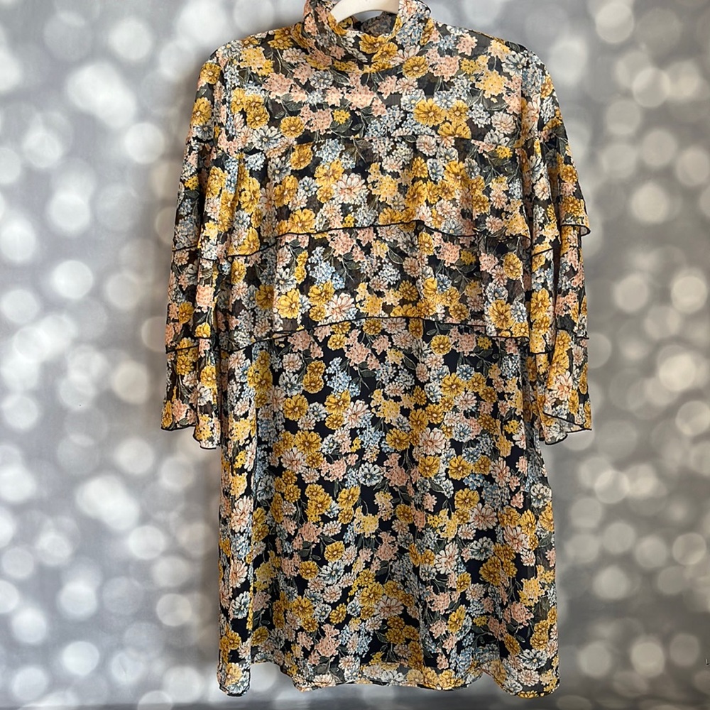 Zara womens floral ruffle flounce dress. Size Medium.